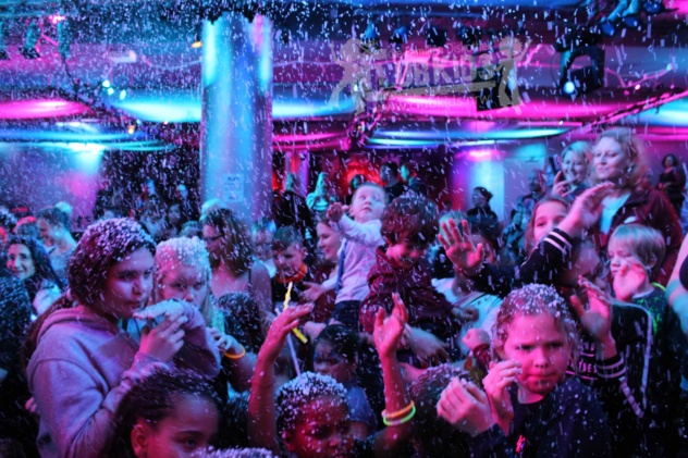 aClubKids die Familiendiskothek
