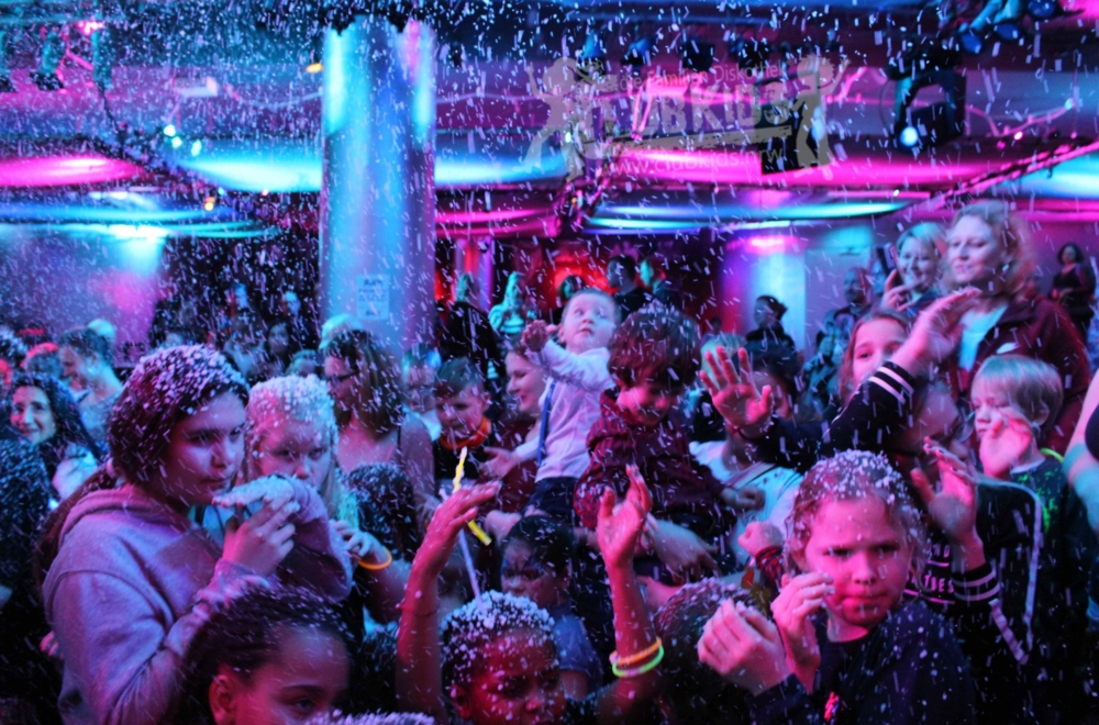 aClubKids die Familiendiskothek