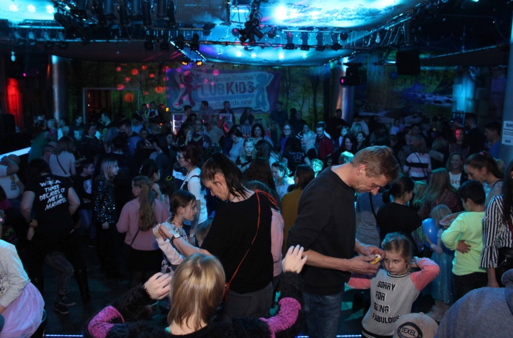 b13aClubKids die Familiendiskothek