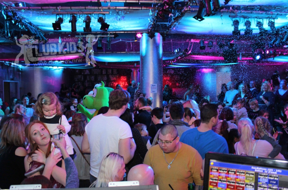 b16ClubKids die Familiendiskothek