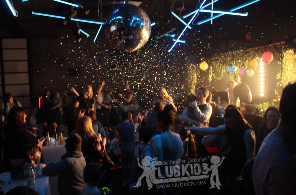 b18aClubKids die Familiendiskothek