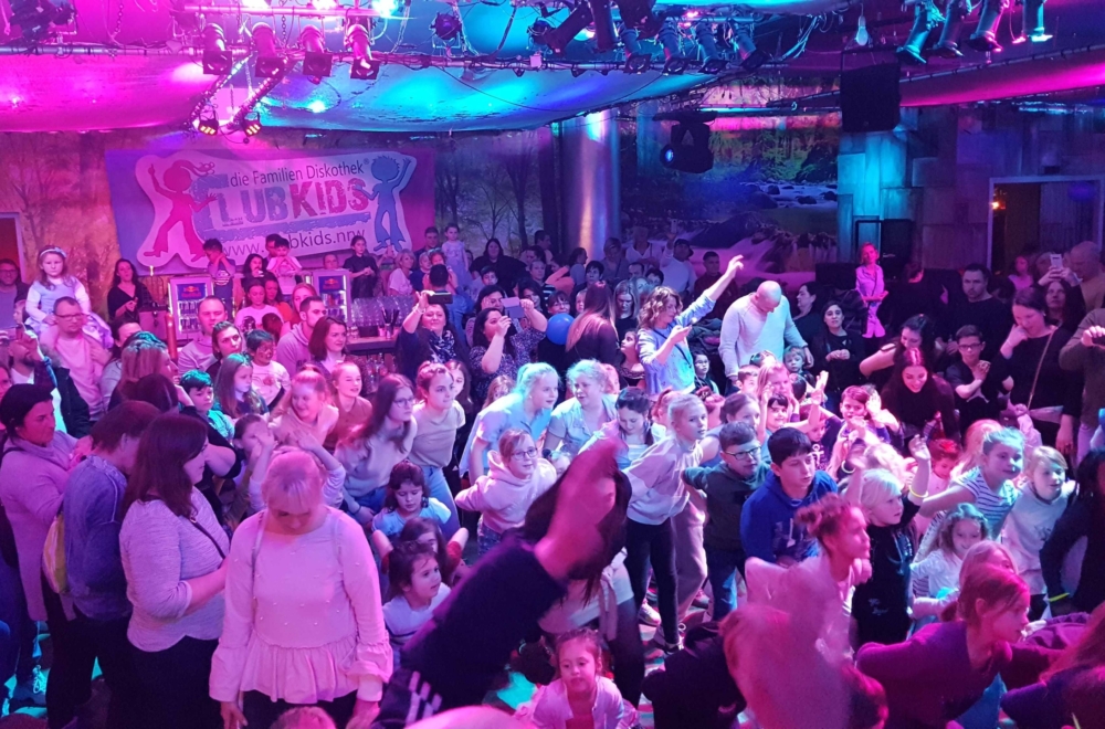 b1aClubKids die Familiendiskothek