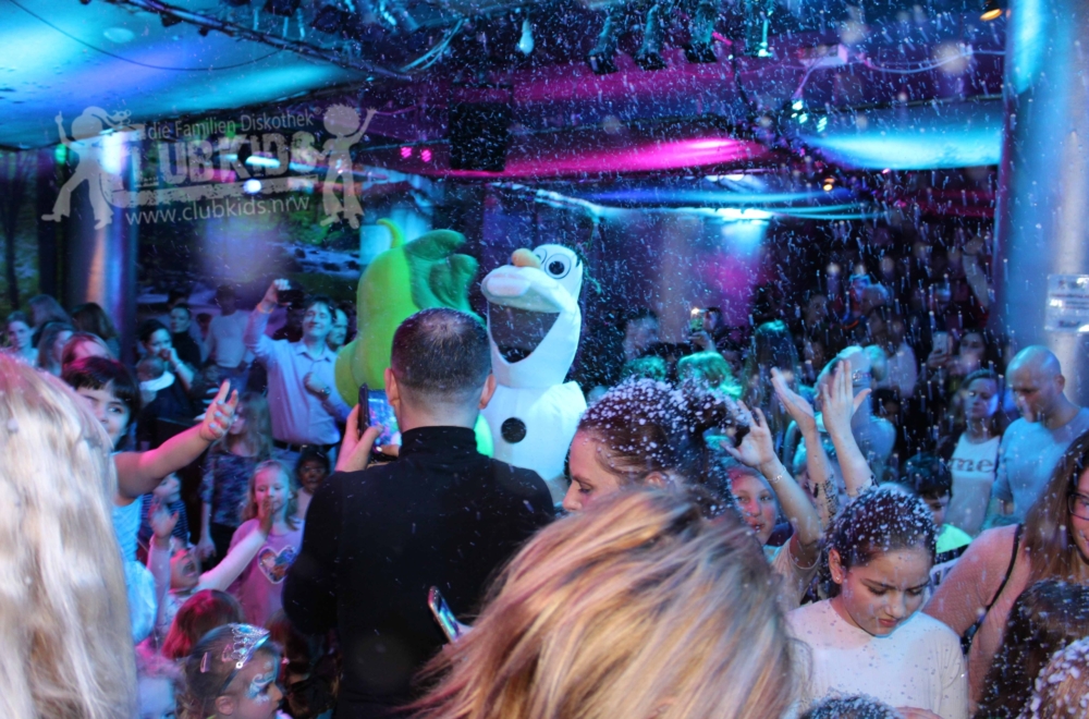 b8 ClubKids die Familiendiskothek